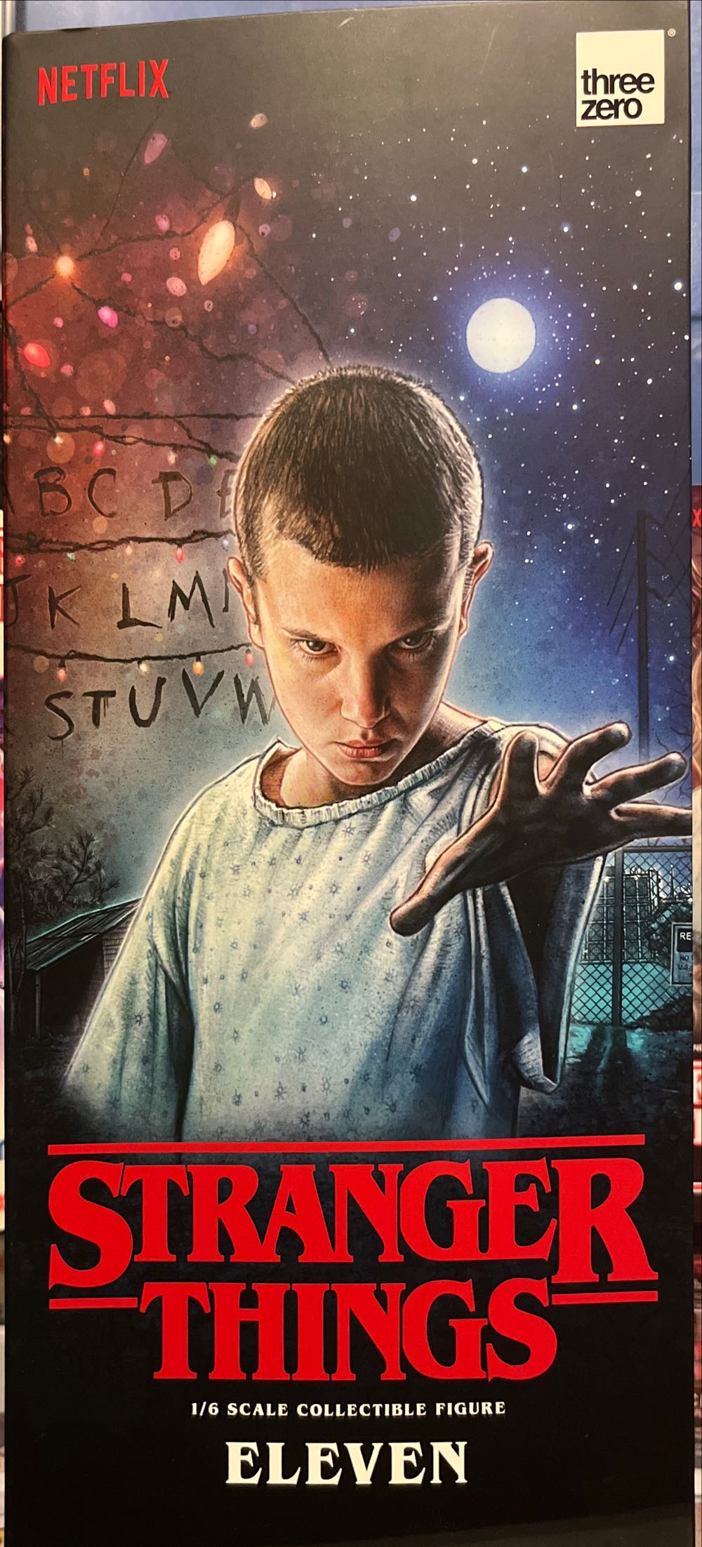 Threezero Stranger Things: Eleven 1:6 Scale Collectible Figure Multicolor - Threezero (Stranger Things) action figure collectible [Barcode 4897056204256] - Main Image 2