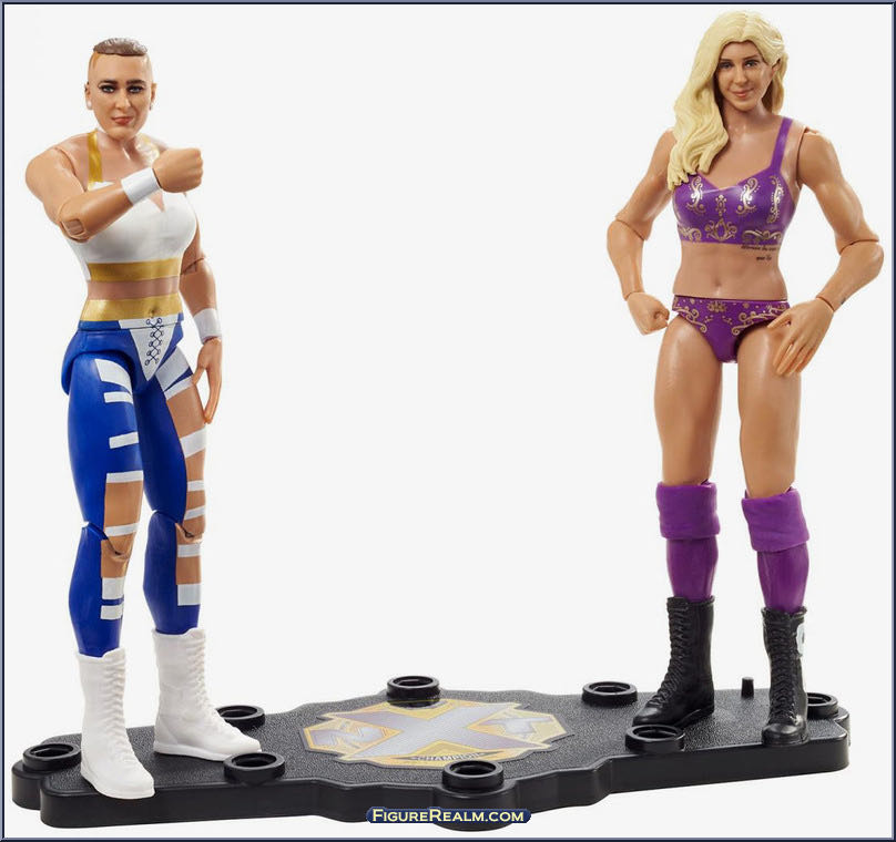 Charlotte Flair - WWE Mattel (WWE Championship Showdown Series 7 (2022)) action figure collectible - Main Image 3
