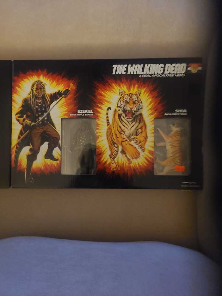 Mcfarlane Toys Walking Dead Comic-Con 2017 Exclusive Shiva Force Signed - McFarlane Toys action figure collectible - Main Image 3