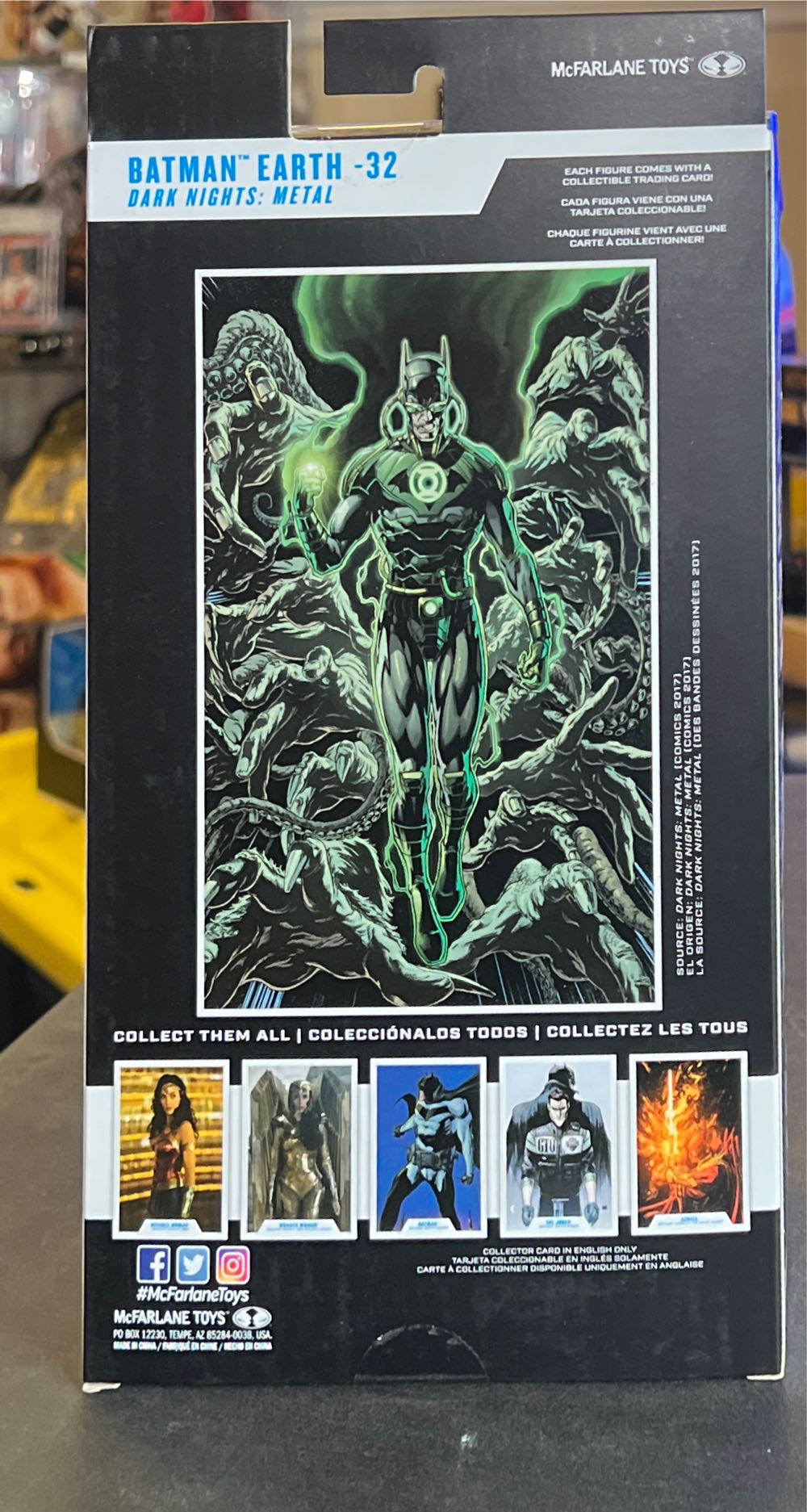 Batman Earth-32 - McFarlane Toys / DC Multiverse (DC) action figure collectible - Main Image 2