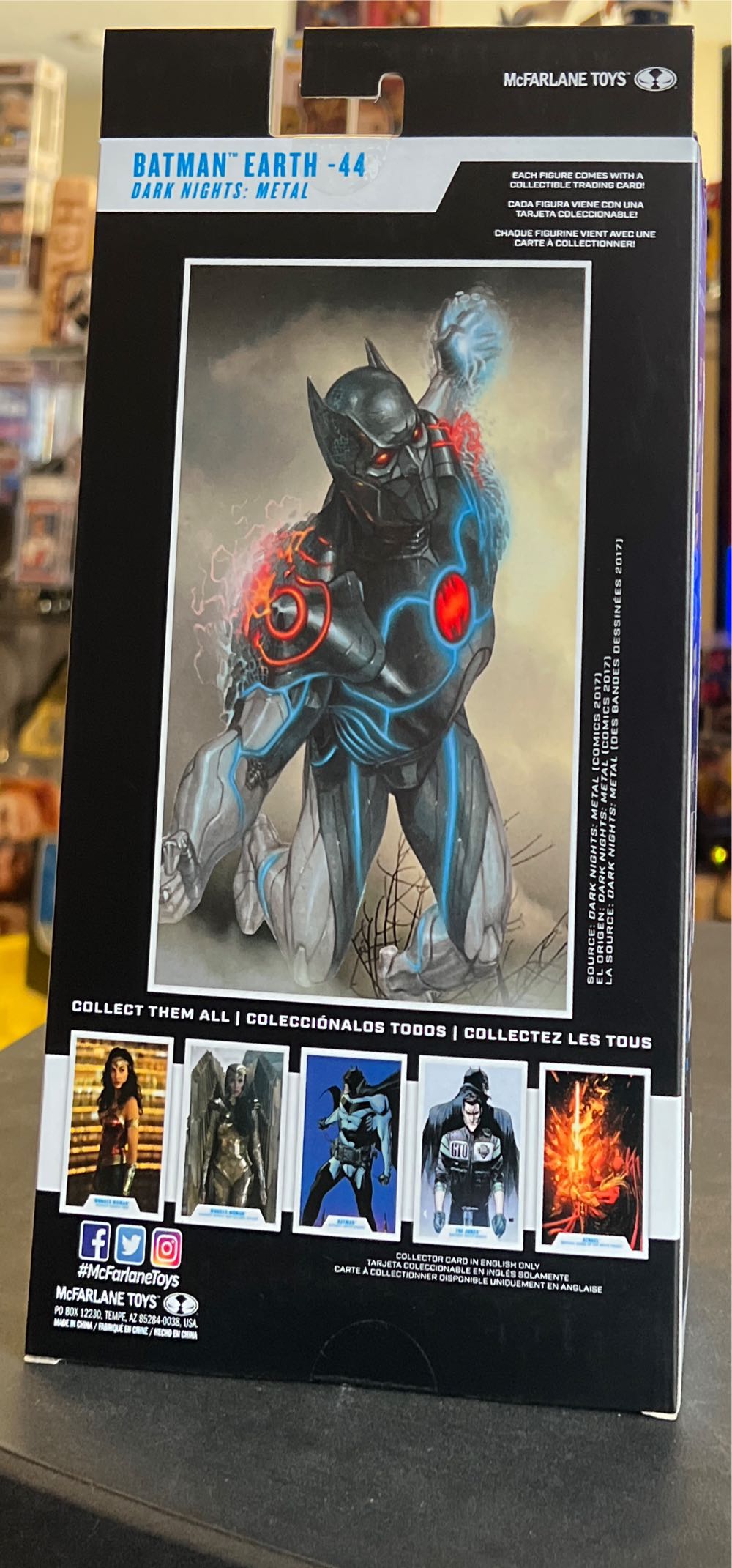 Batman Earth 44 - McFarlane Toys / DC Multiverse (DC) action figure collectible - Main Image 2