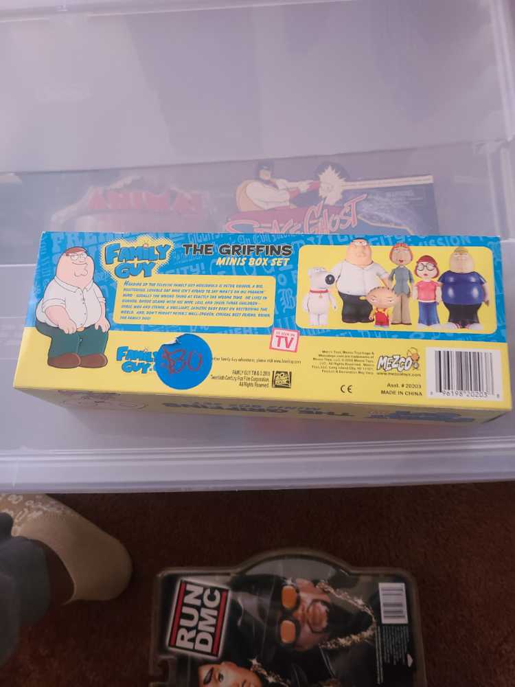 Mezco Family Guy: Mini-figure Set - Mezco action figure collectible [Barcode 696198202038] - Main Image 3