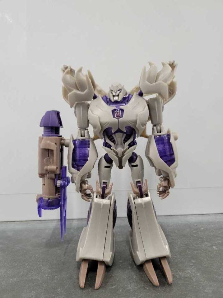 Megatron 2nd Leader Robot Mode - Hasbro (Prime) action figure collectible - Main Image 2