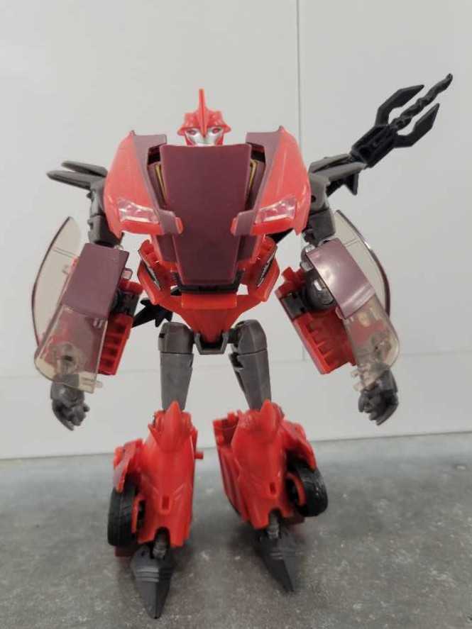 Knock Out Robot Mode - Hasbro (Prime) action figure collectible - Main Image 2