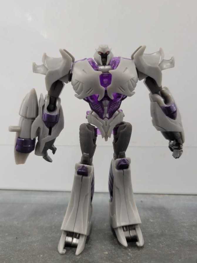Megatron Cyberverse - Hasbro (Prime) action figure collectible - Main Image 2