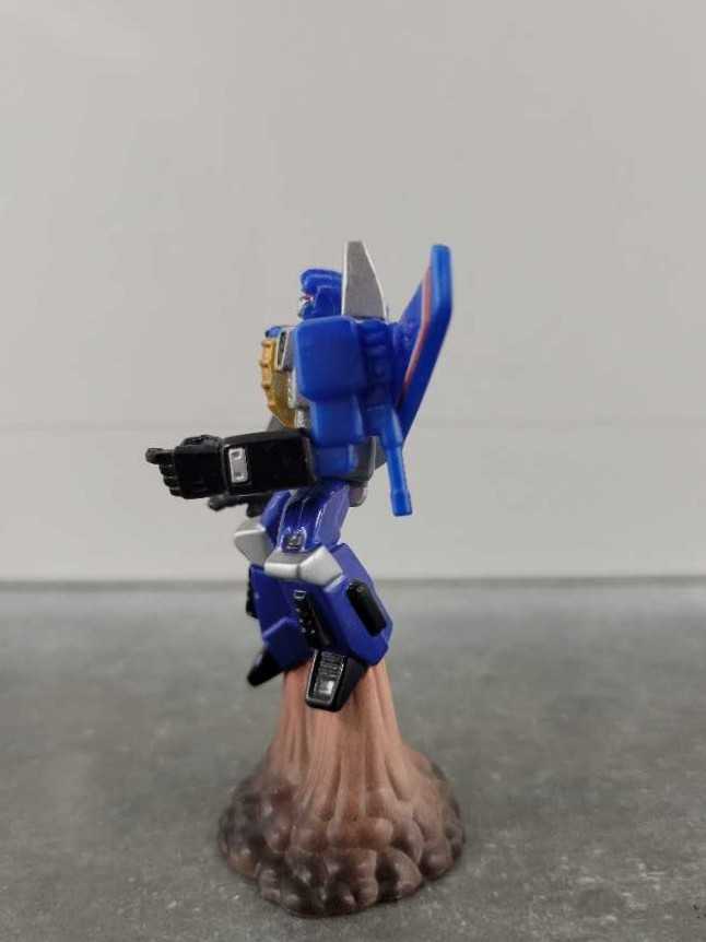 Thundercracker Robot Mode - Hasbro (Titanium 3”) action figure collectible - Main Image 4