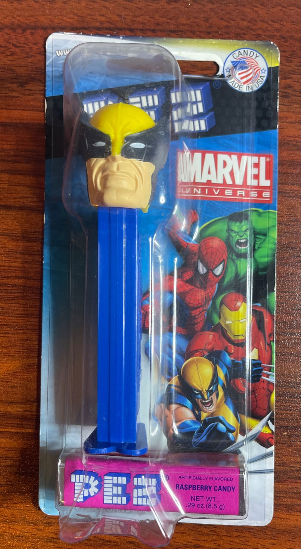Marvel Pez Wolverine  action figure collectible [Barcode 067535661106] - Main Image 1