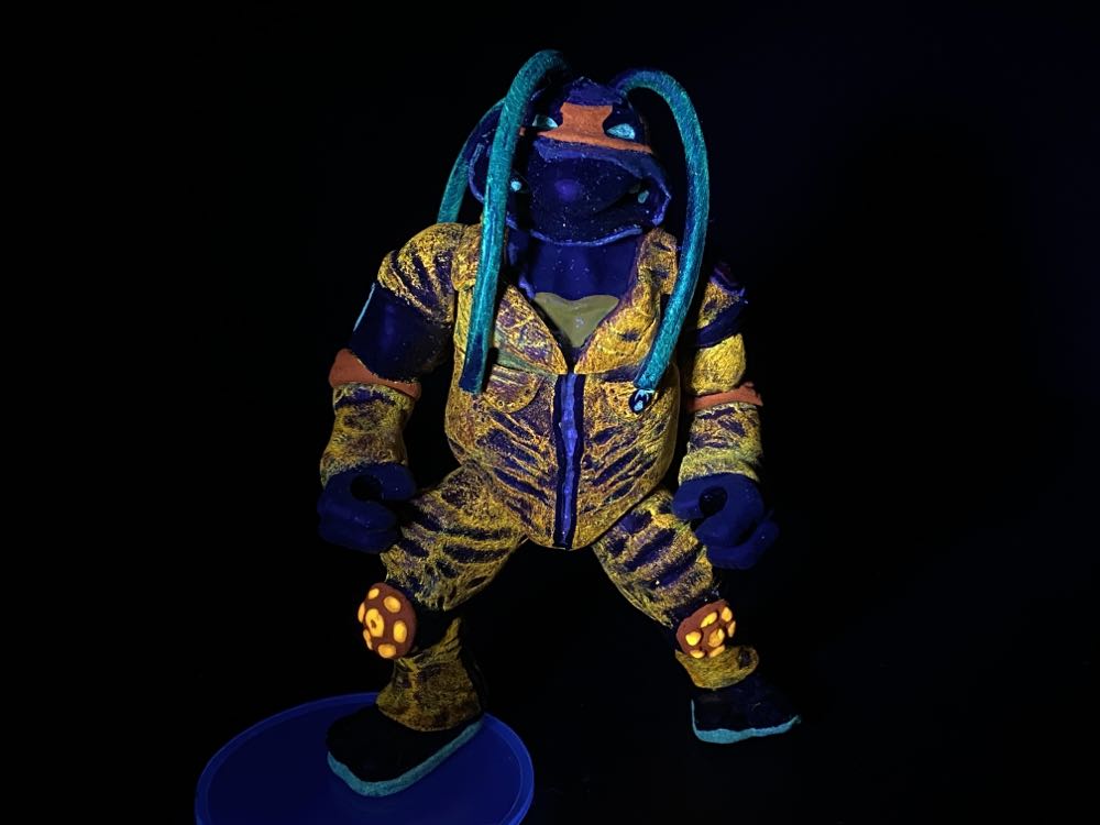 Mikey Taylor (SlipKnot) - Yuno Dyva (Teenage Mutant Ninja Turtles) action figure collectible - Main Image 3