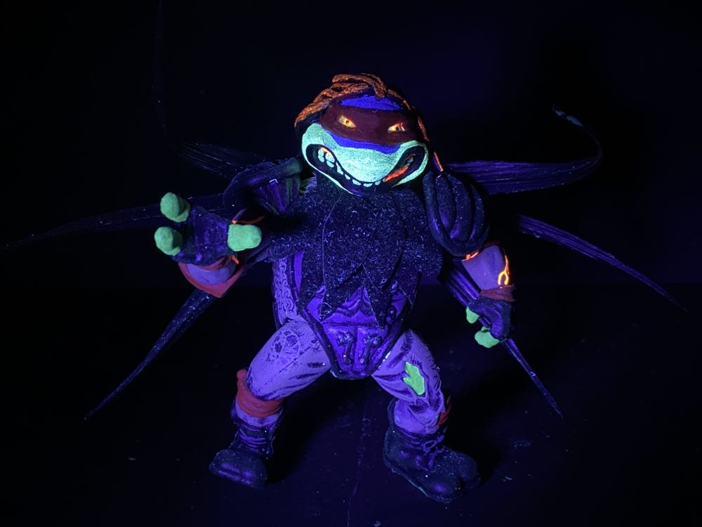 Marilyn Ralphson (Marilyn Manson) - Yuno Dyva (Teenage Mutant Ninja Turtles) action figure collectible - Main Image 3