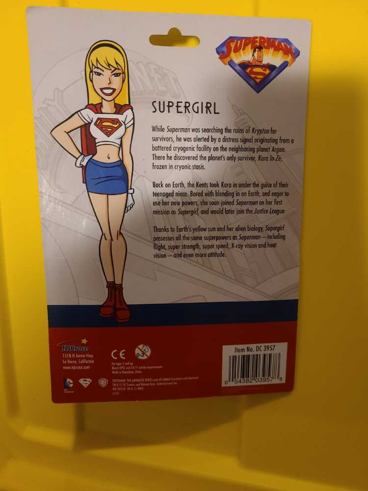 NJ Croce Superman: The Animated Series Supergirl Bendable Figure  action figure collectible [Barcode 054382039578] - Main Image 2