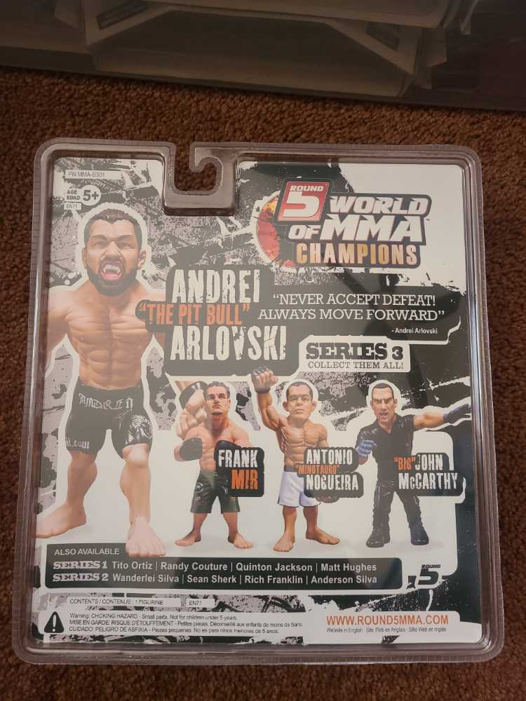 UFC Ultimate Collector Round 5 World Of Mma Champions Ufc Series 3 Action Figure Andrei ”the Pit Bull” Arlovski  action figure collectible [Barcode 714832000120] - Main Image 2