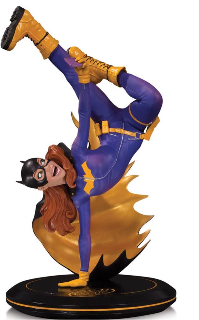 DC Collectibles Cover Girls Statue Batgirl (0458/5000) Joelle Jones - DC Collectibles (Batman) action figure collectible [Barcode 761941349732] - Main Image 2