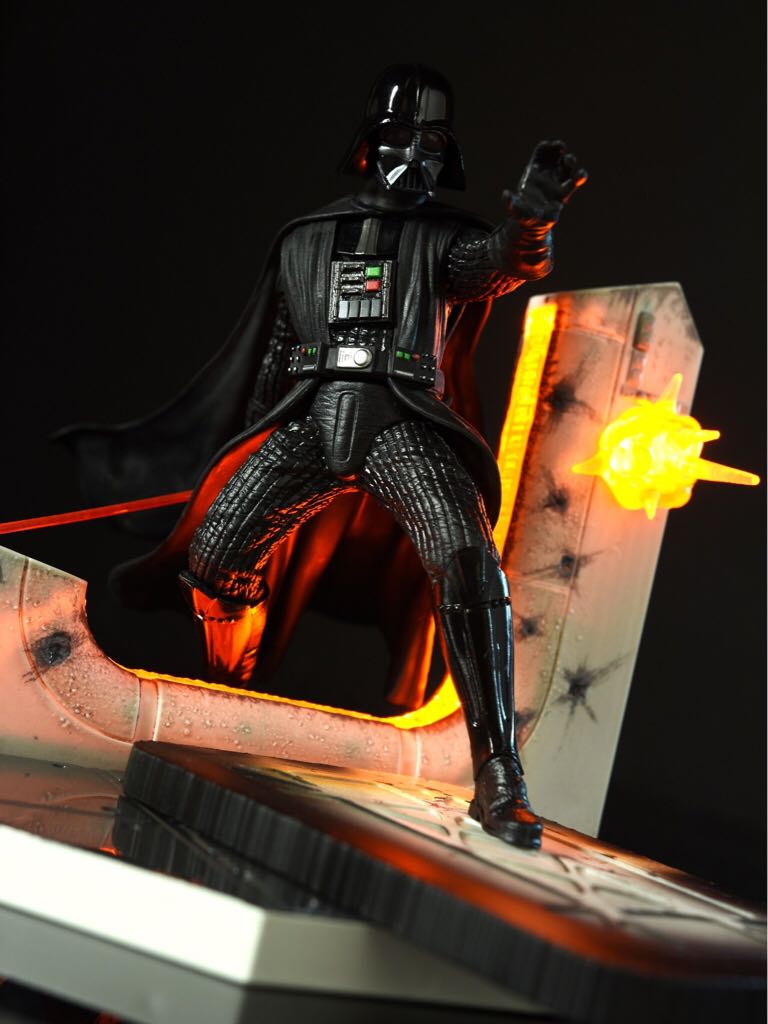 Darth Vader (Tantive IV) - Hasbro (Star Wars: The Black Series Centerpiece) action figure collectible - Main Image 2