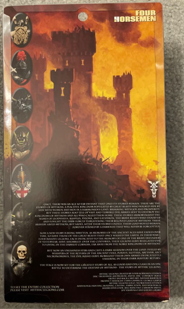 Templar Knight (Gold Trim) - Four Horsemen (Mythic Legions) (Mythic Legions: Order of Eathyron) action figure collectible - Main Image 2