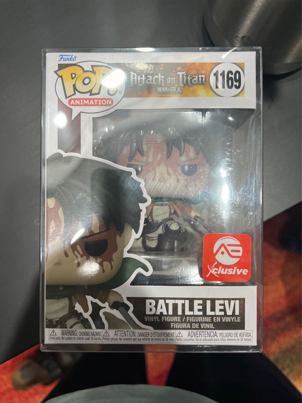 Attack On Titan- Levi Bloody  action figure collectible [Barcode 889698587518] - Main Image 2