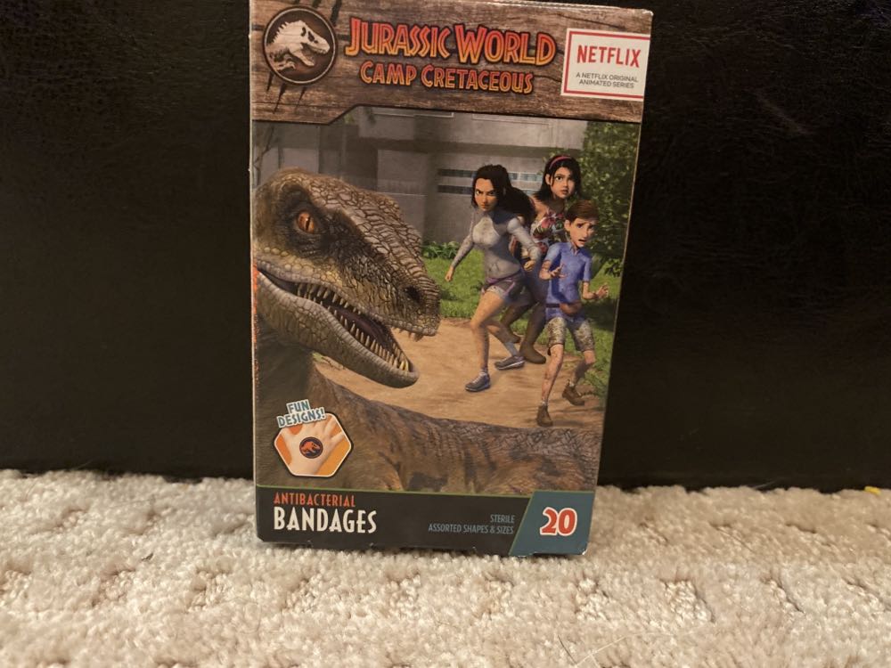 Jurassic World Camp Cretaceous Antibacterial Bandages - ASO LCC (Jurassic World Camp Cretaceous) action figure collectible [Barcode 017276238693] - Main Image 2