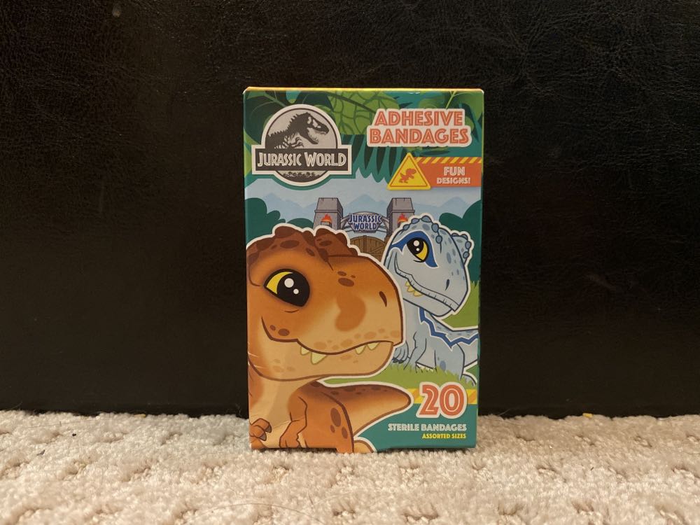 Jurassic World Camp Cretaceous Adhesive Bandages - ASO LCC (Jurassic World Camp Cretaceous) action figure collectible [Barcode 017276238754] - Main Image 2