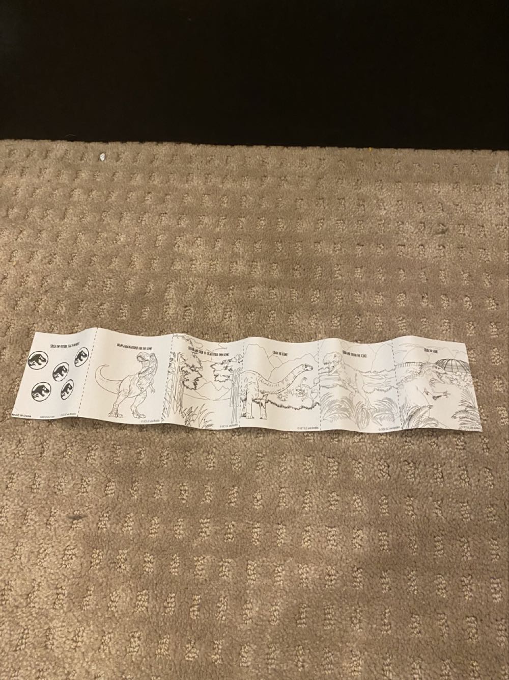 Jurassic World Stick & Color Activity - Tara Toy (Jurassic World) action figure collectible [Barcode 029116512726] - Main Image 4