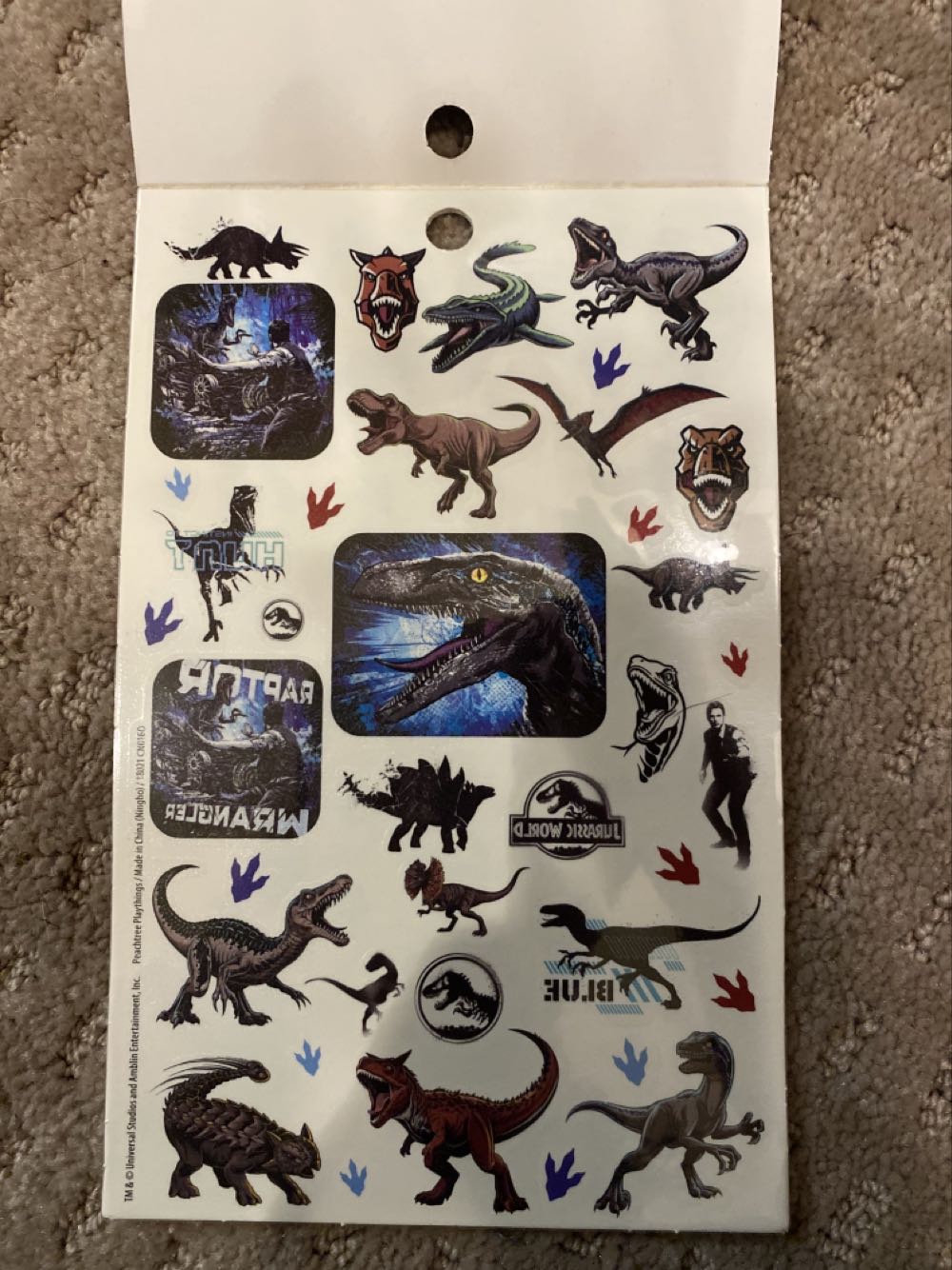 Jurassic World 140 Tattoos - Peachtree Playthings (Jurassic World) action figure collectible [Barcode 724328162522] - Main Image 2