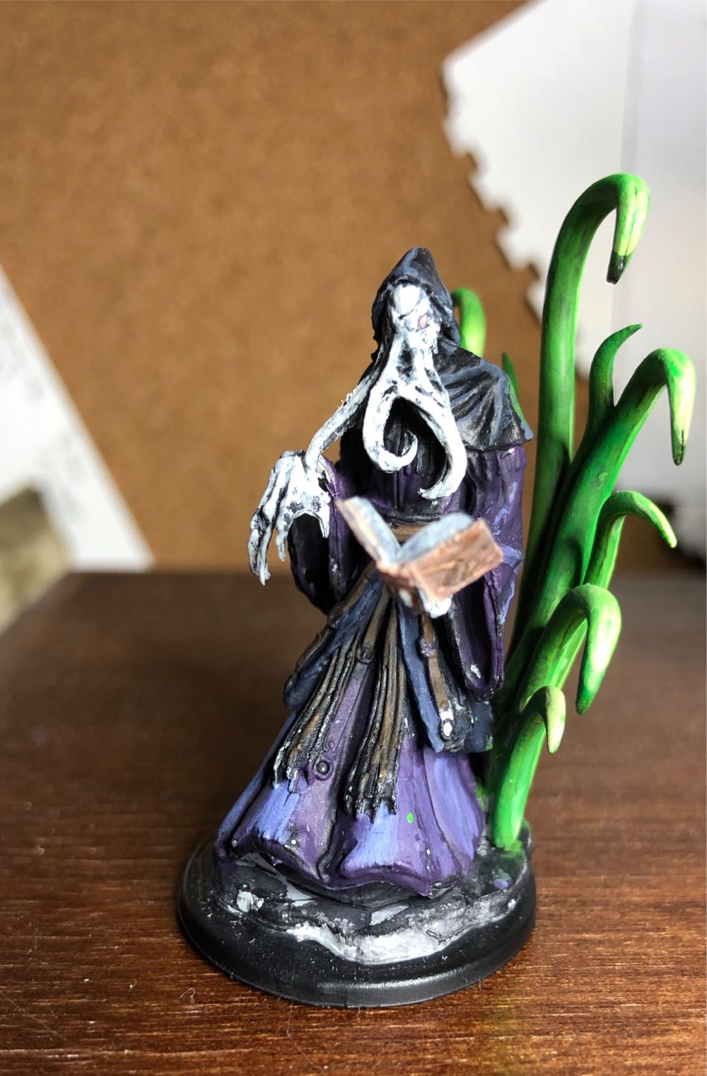 D&d Nolzur’s Marvelous Miniatures Alhoon & Intellect Devourers Unpainted  (Undead) action figure collectible [Barcode 634482901588] - Main Image 2