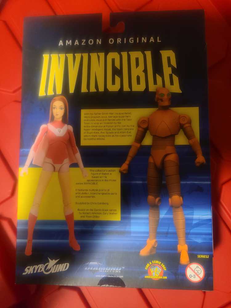 Diamond Select Toys Invincible Robot  - Diamond Select Toys (Invincible) action figure collectible [Barcode 699788847701] - Main Image 3