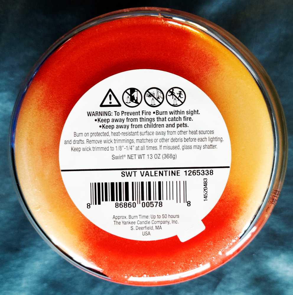 CANDLE: Valentine’s Day Yankee Candle Sweetest Valentine Swirl 2014 - Yankee Candle (Valentine’s Day Candles) action figure collectible [Barcode 886860005788] - Main Image 2