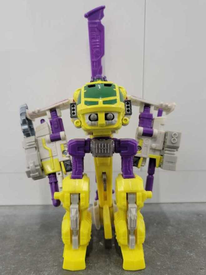 Buzzsaw Robot Mode - Hasbro (Cybertron) action figure collectible - Main Image 2