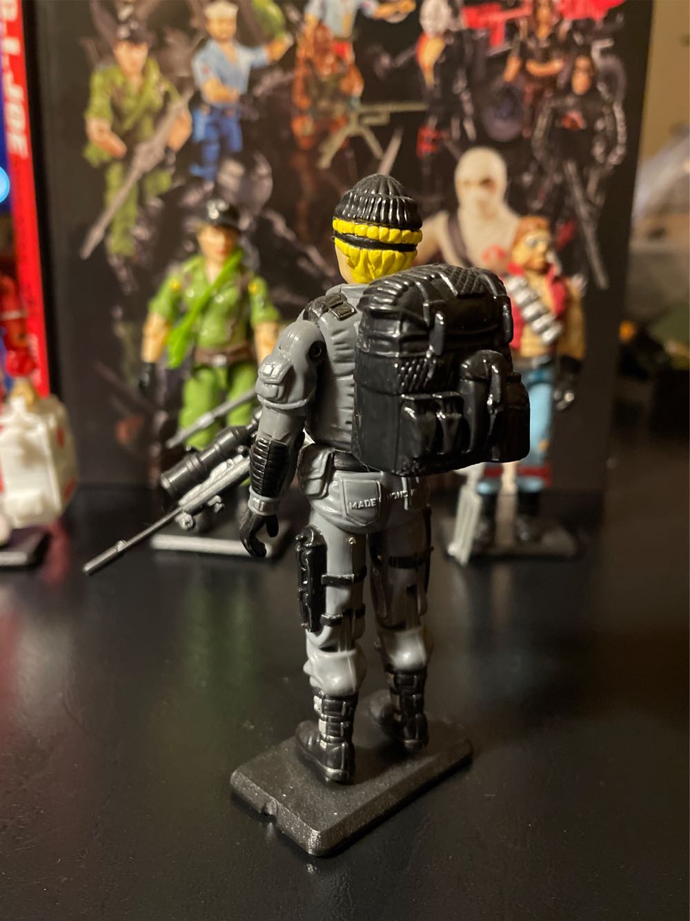 Low Light V1  action figure collectible [Barcode 038976064597] - Main Image 4