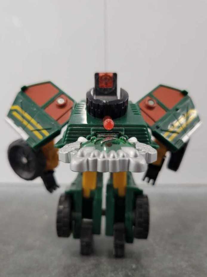 Overhaul - Hasbro (Cybertron) action figure collectible - Main Image 4