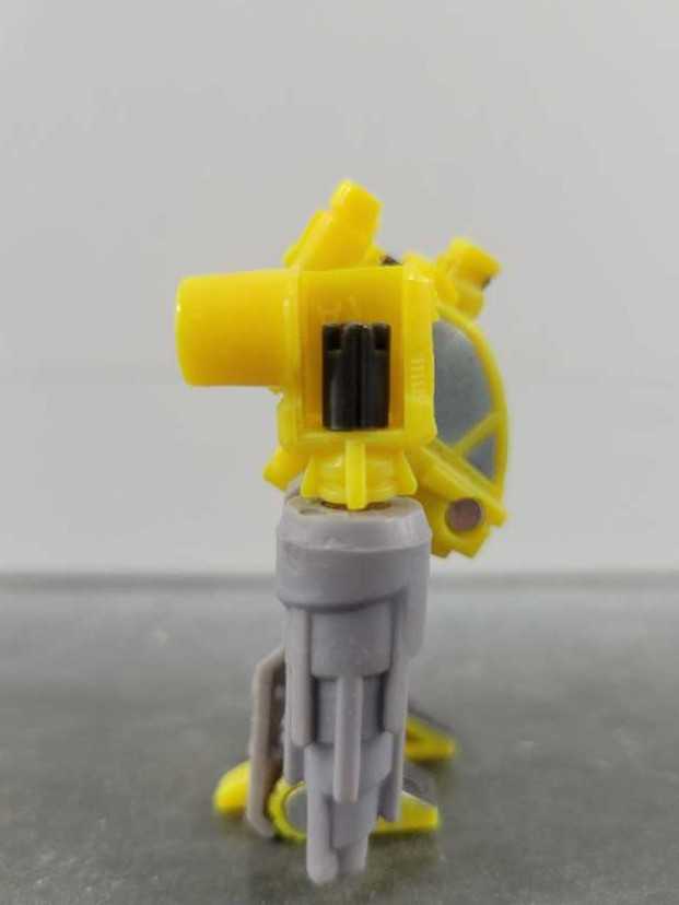 Monocle VS Scattorbrain - Hasbro (Cybertron) action figure collectible - Main Image 2