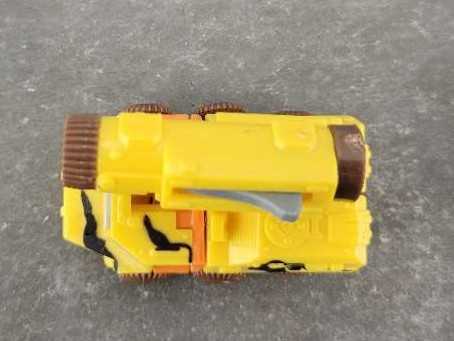 Steamhammer - Hasbro (Cybertron) action figure collectible - Main Image 2