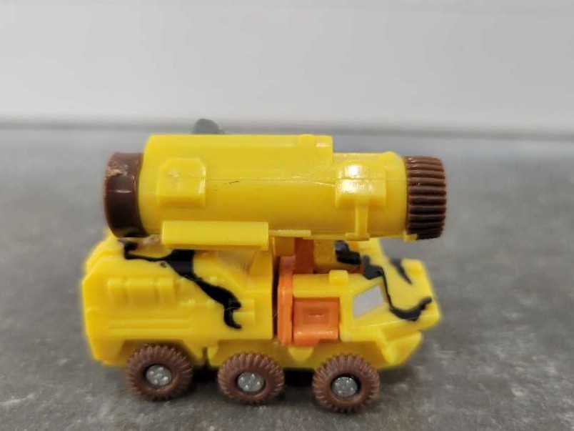 Steamhammer - Hasbro (Cybertron) action figure collectible - Main Image 3