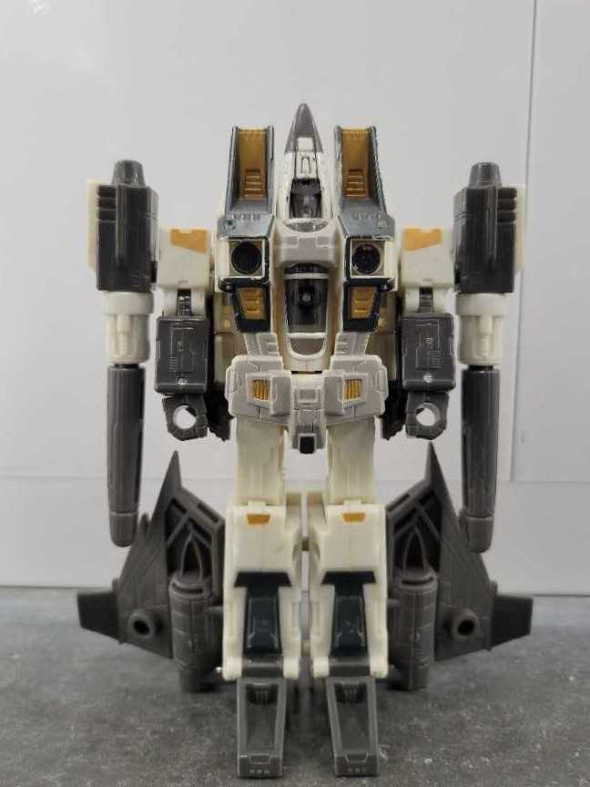 Ramjet Ram Jet Robot Mode - Hasbro (Classics) action figure collectible - Main Image 2