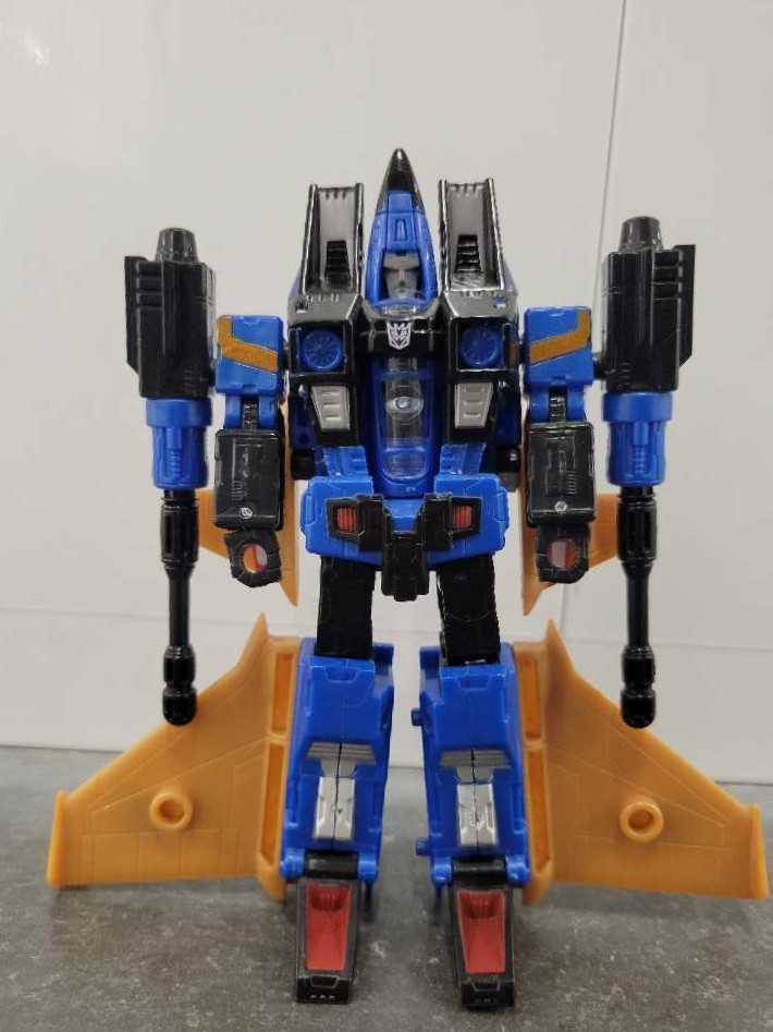 Transformers Generations Dirge - Hasbro (Generations) action figure collectible - Main Image 2