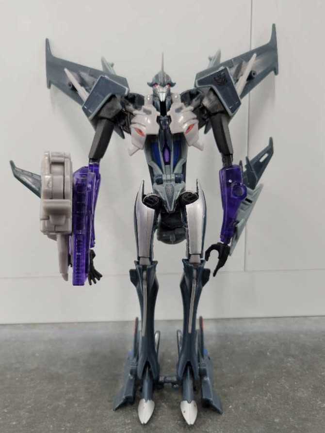 Starscream Robot Mode  - Hasbro (Prime) action figure collectible - Main Image 2