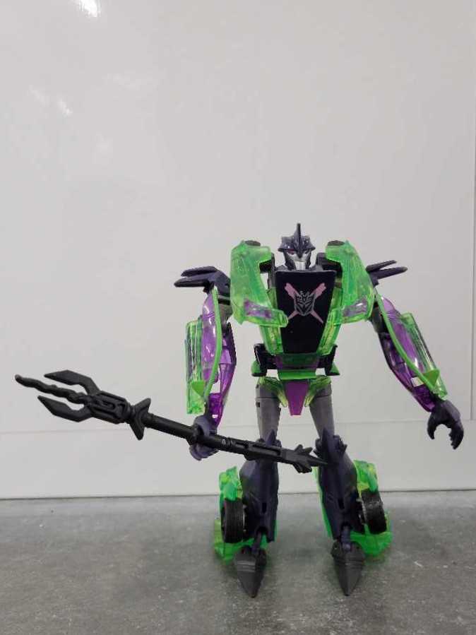 Knock Out Dark Energon Robot Mode Big Bad Toy Store BBTS - Hasbro (Prime Dark Energon) action figure collectible - Main Image 2