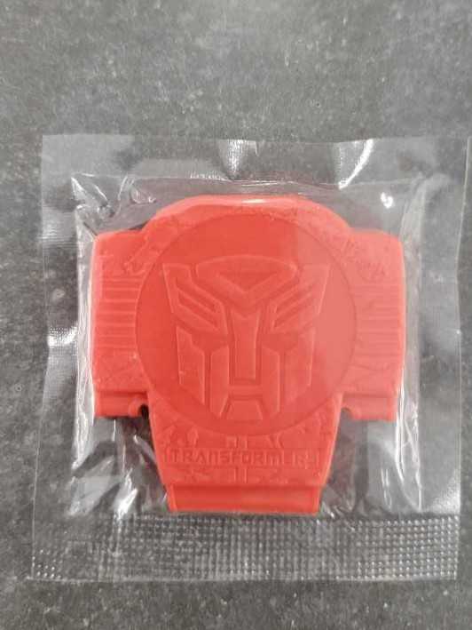 Optimus Prime - Hasbro (Lunchables) action figure collectible - Main Image 2