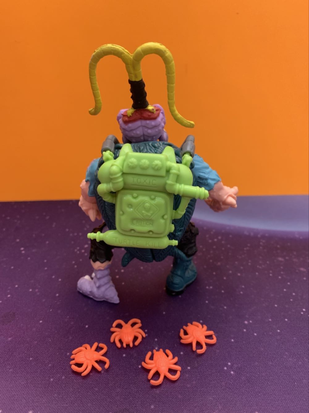 TMNT Scumbug (1990) - Playmates (Teenage Mutant Ninja Turtles (1988)) action figure collectible - Main Image 2