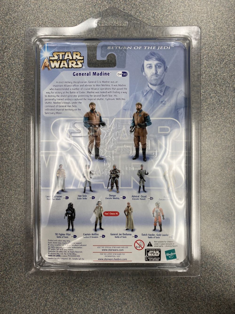 General Madine - Hasbro (Star Wars - Saga 2003) action figure collectible [Barcode 076930847763] - Main Image 2