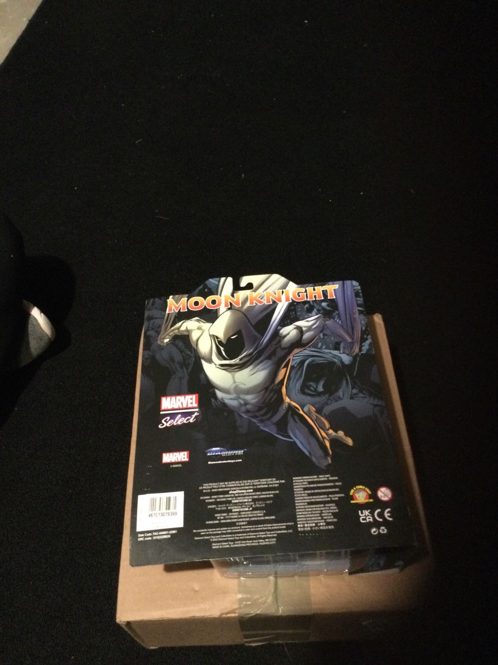 Marvel Select Moon Knight 7” 1st Edition - Marvel Cinematic Universe (Moon Knight) action figure collectible [Barcode 461013079399] - Main Image 2