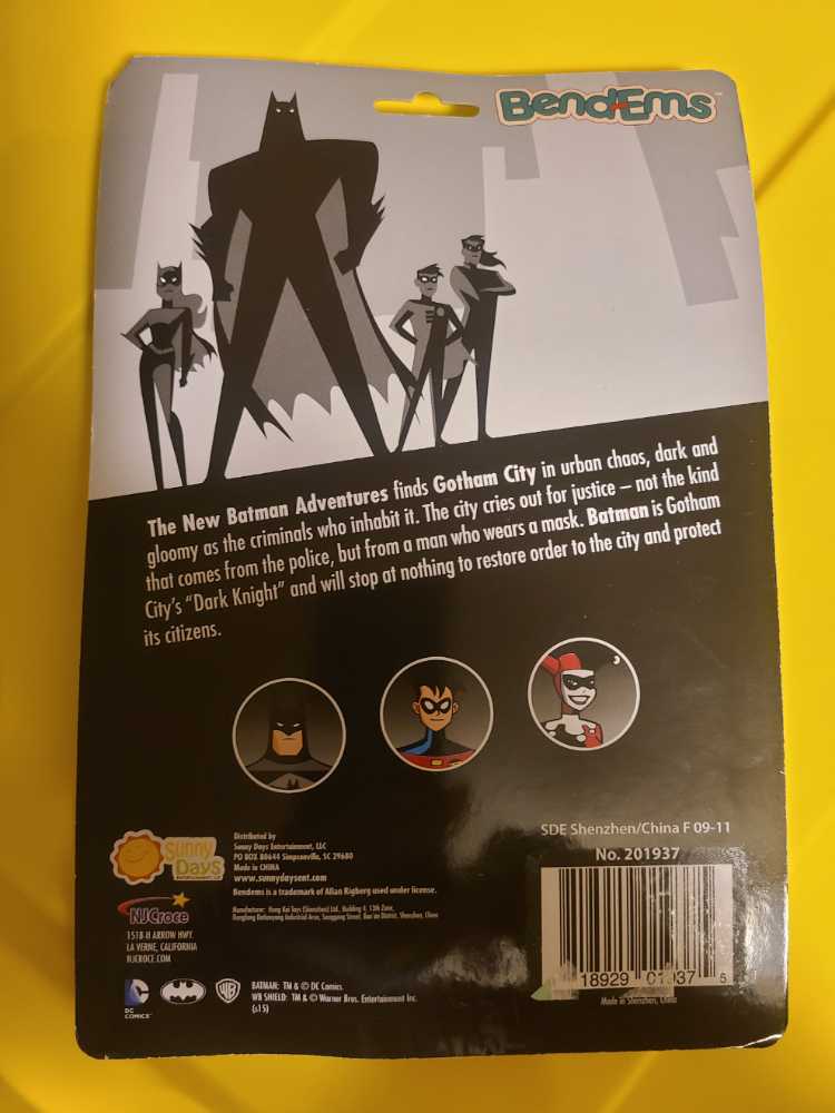 NJCroce The New Batman Adventures: Batman Bendable Bend Ems~on Card - NJCroce action figure collectible [Barcode 818929019375] - Main Image 2