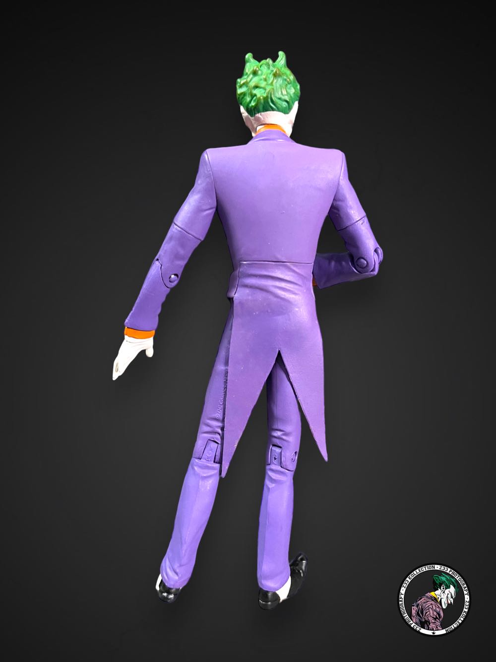 DC Direct (2004) (079x03) The Joker - DC Direct (Batman: Hush Series 1) action figure collectible - Main Image 3