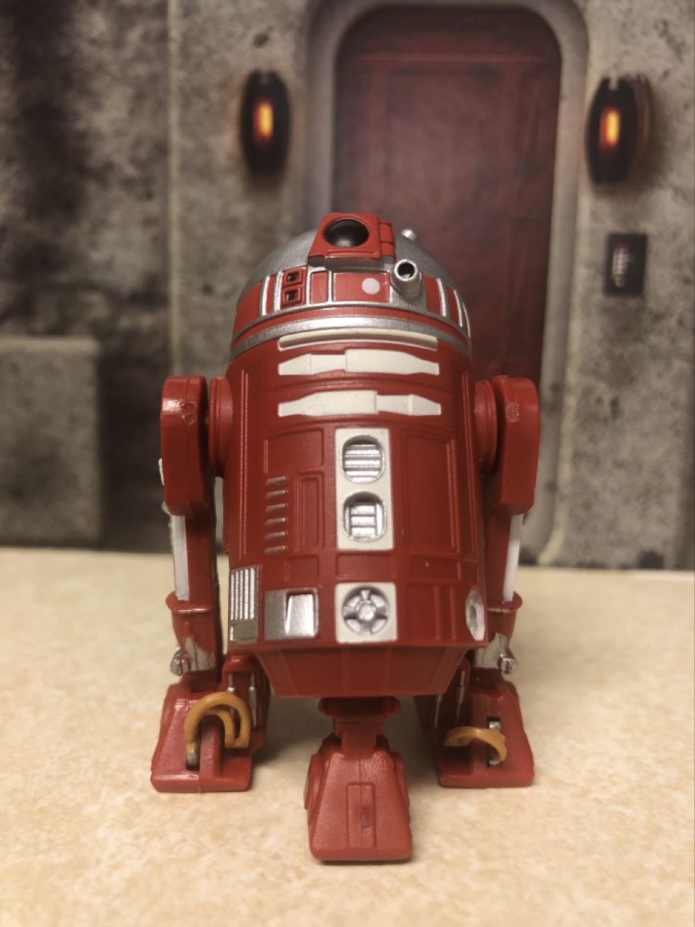 R2-R9 (Royal Starship Droids) - Hasbro (Star Wars Episode I: The Phantom Menace) action figure collectible - Main Image 4