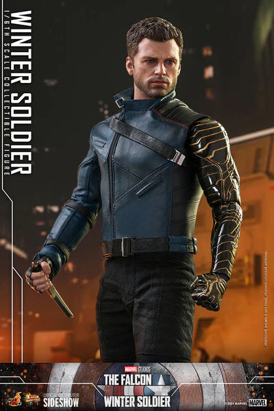 The Winter Soldier - Hot Toys (The Falcon and the Winter Soldier) action figure collectible - Main Image 3