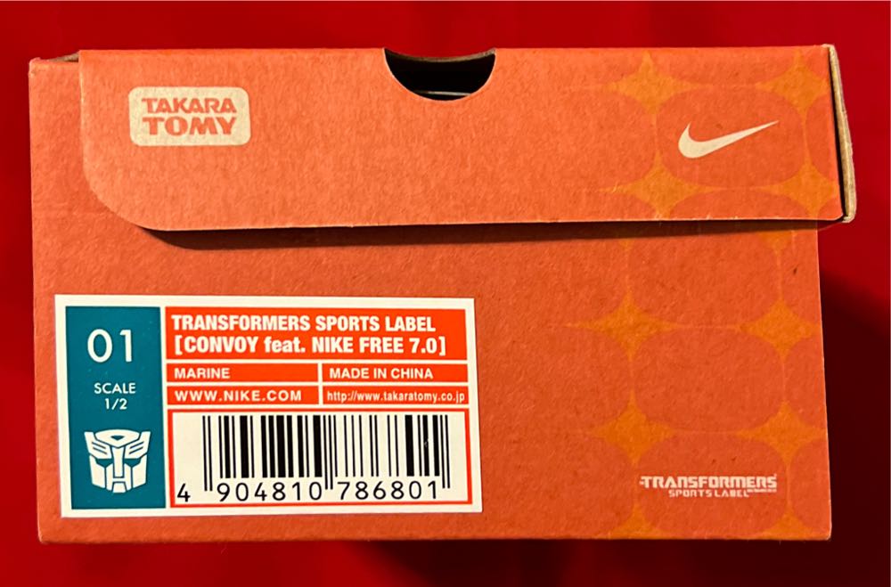 Marine Convoy Optimus Prime Nike Free 7.0 - Takara Tomy (Transformers Sports Label) action figure collectible [Barcode 4904810786801] - Main Image 3