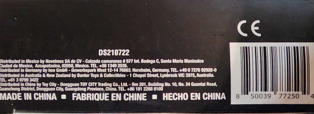 BST AXN The Loyal Subjects - Donatello Street Style (Purple Jacket) - BST AXN / The Loyal Subjects (The Loyal Subjects: BST AXN (TMNT)) action figure collectible [Barcode 850039772504] - Main Image 4