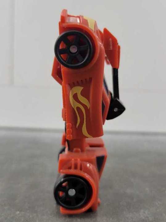 Rodimus Hot Rod Robot Mode - Hasbro (Universe 2.0) action figure collectible - Main Image 4