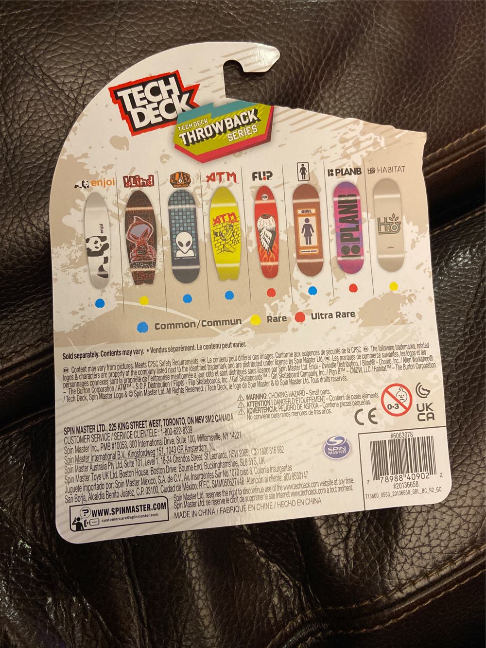 Tech Deck Girl Common  action figure collectible [Barcode 778988409022] - Main Image 2