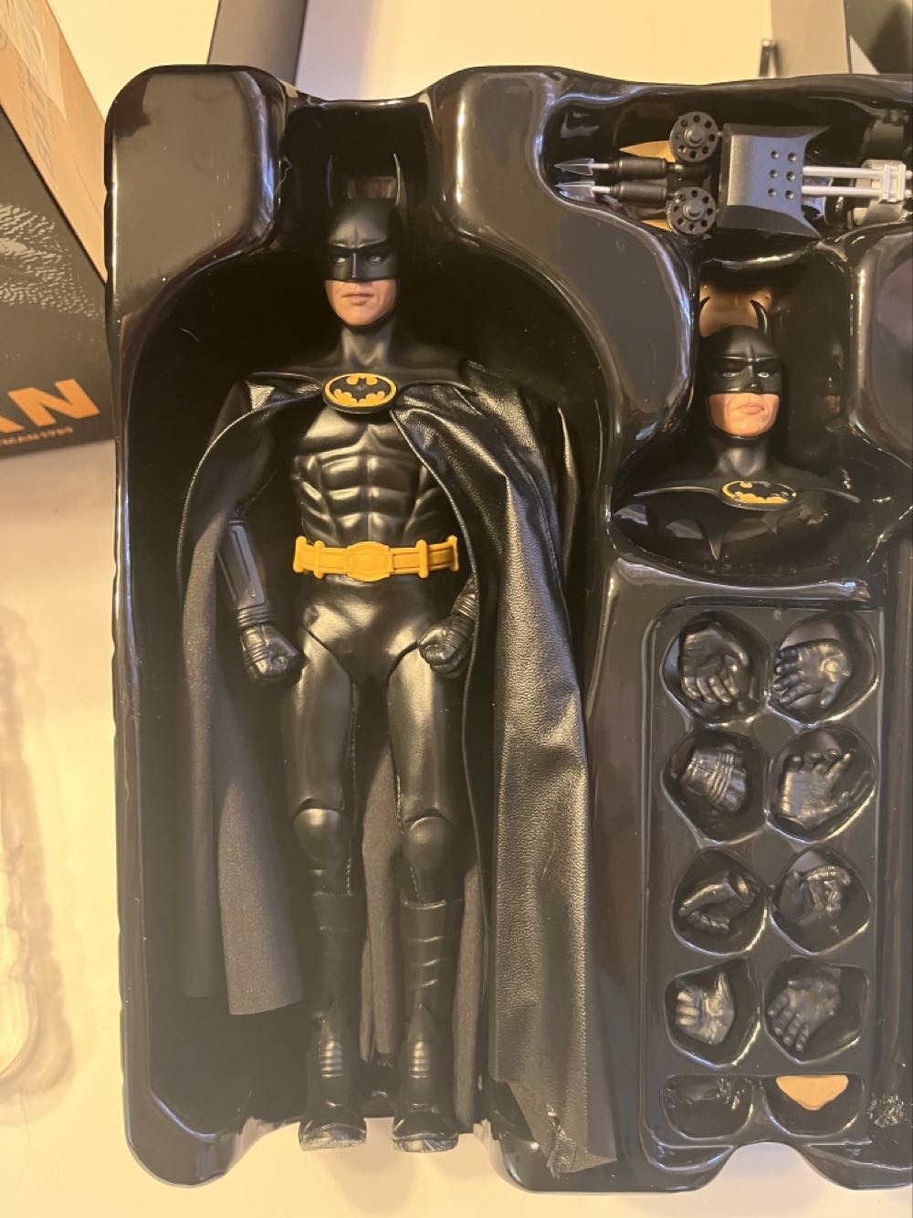 DC - Batman (1989) - Beast Kingdom (Batman 1989) action figure collectible [Barcode 4711203441625] - Main Image 3