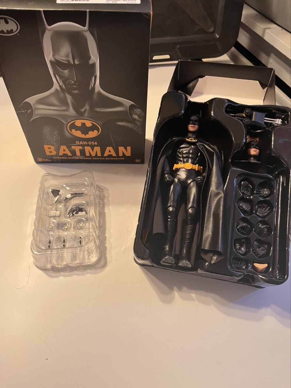 DC - Batman (1989) - Beast Kingdom (Batman 1989) action figure collectible [Barcode 4711203441625] - Main Image 4